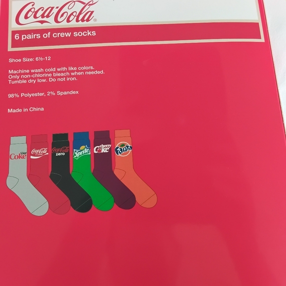 Coca Cola Vending Machine Crew Socks  SIZE 6.5 - 12  UNISEX - Picture 5 of 5